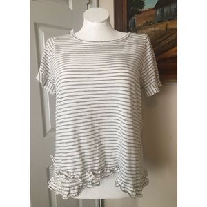Easel ruffle top